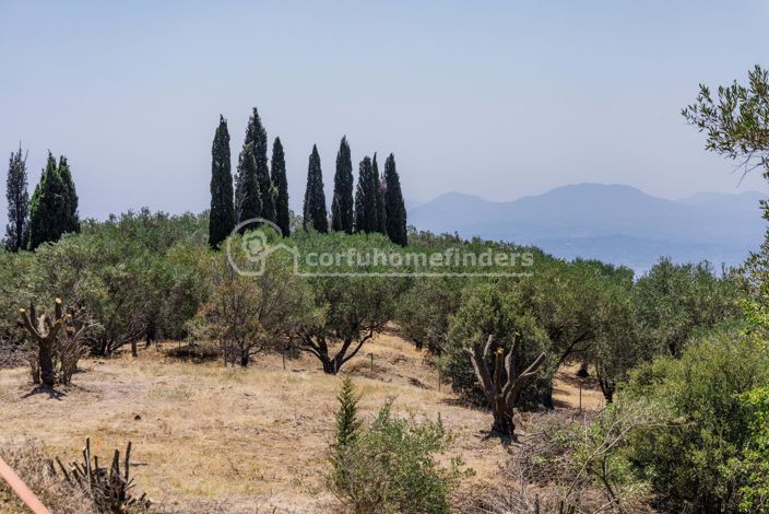 Image No.3-3 Bed Land for sale