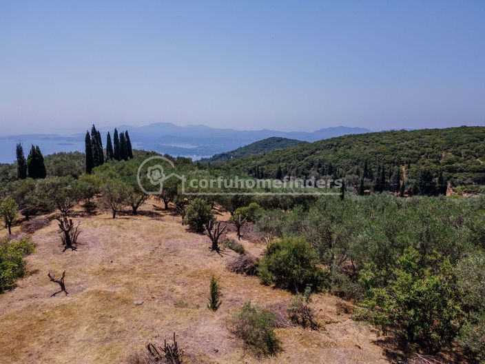 Image No.4-3 Bed Land for sale