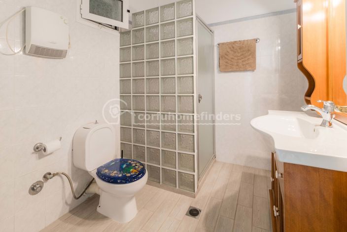 Image No.15-2 Bed House for sale