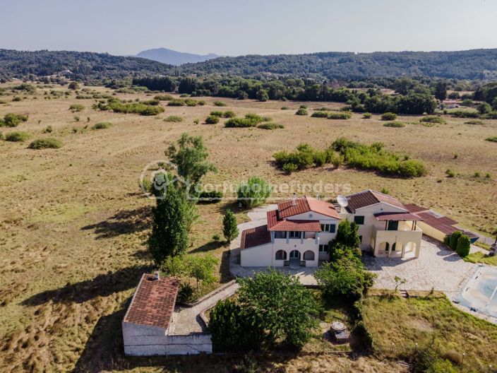 Image No.19-2 Bed House for sale