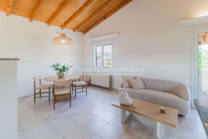 Image No.4-2 Bed House for sale