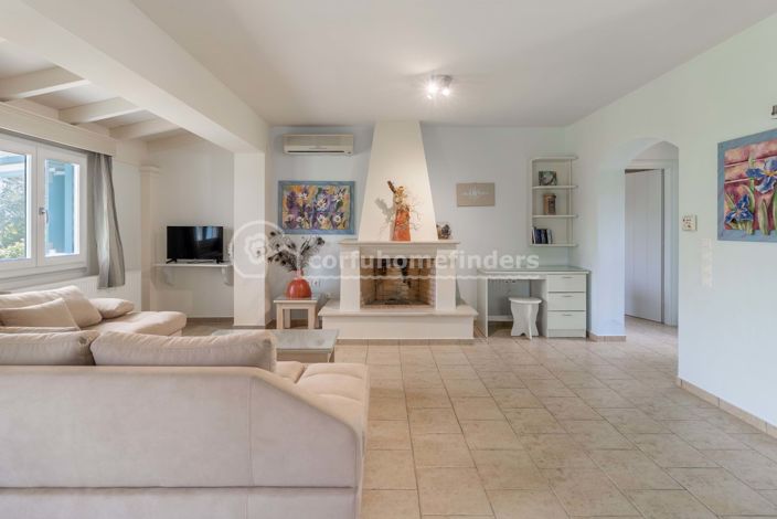 Image No.10-6 Bed House for sale