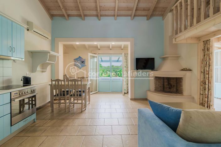 Image No.3-6 Bed House for sale