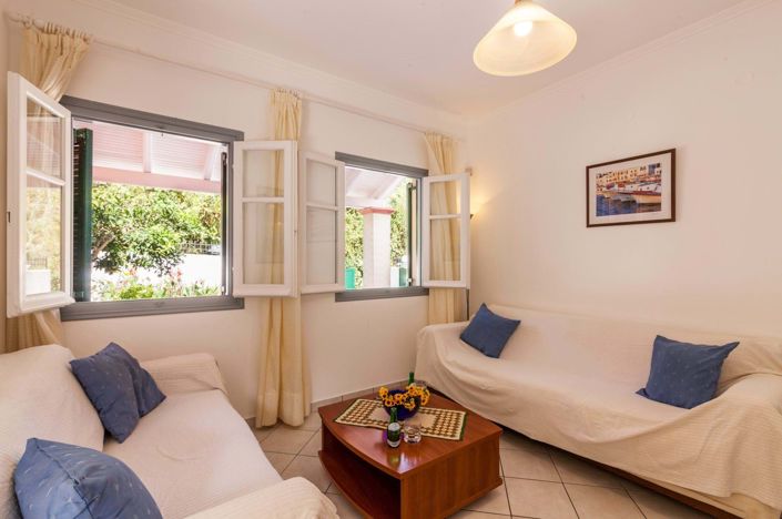 Image No.11-4 Bed House for sale