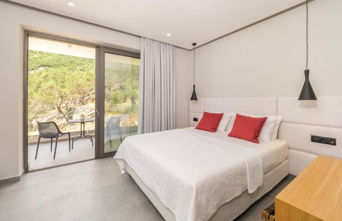 Image No.11-4 Bed House for sale