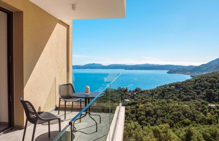 Image No.2-4 Bed House for sale