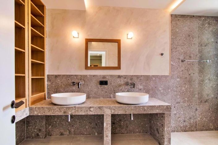 Image No.25-4 Bed House for sale