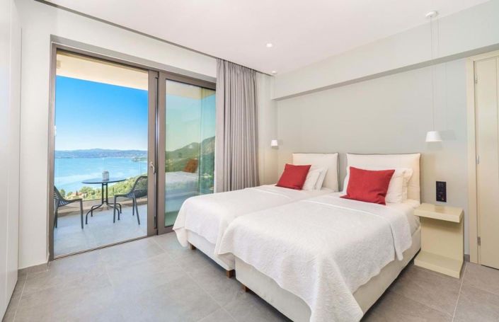 Image No.9-4 Bed House for sale