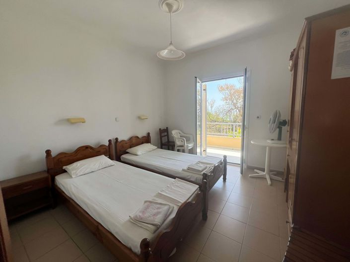 Image No.6-10 Bed Property for sale