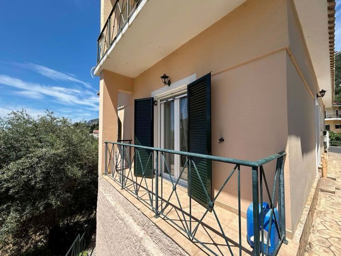 Image No.11-2 Bed Apartment for sale