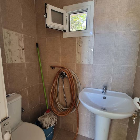 Image No.13-3 Bed House for sale