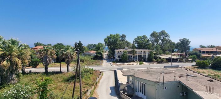 Image No.12-12 Bed Property for sale