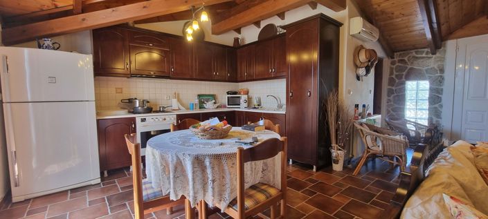 Image No.4-12 Bed Property for sale