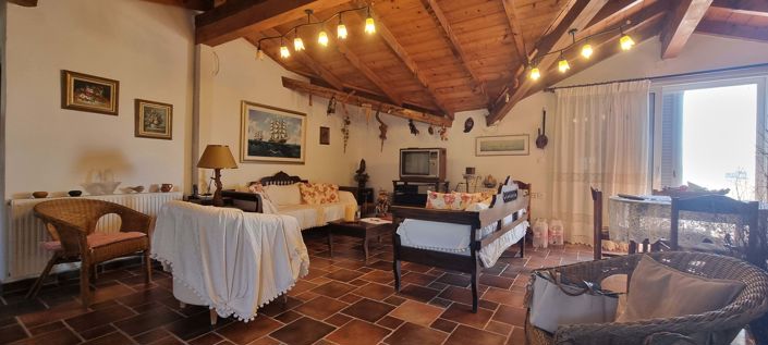 Image No.5-12 Bed Property for sale