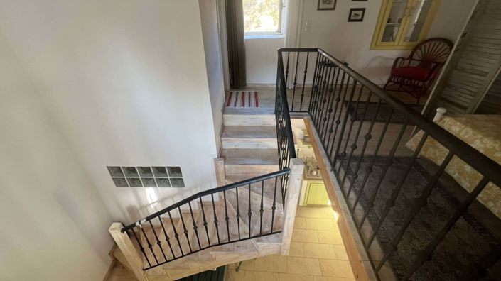 Image No.8-2 Bed House for sale