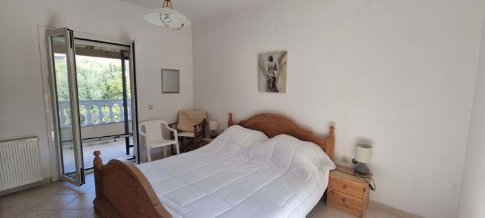 Image No.14-3 Bed House for sale