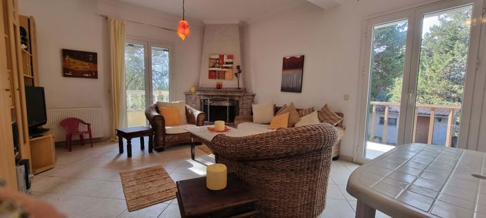 Image No.6-3 Bed House for sale