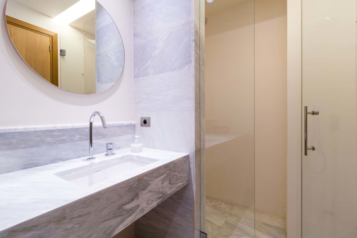 Image No.12-4 Bed House for sale