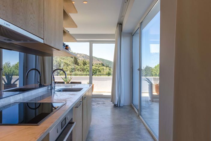 Image No.25-4 Bed House for sale