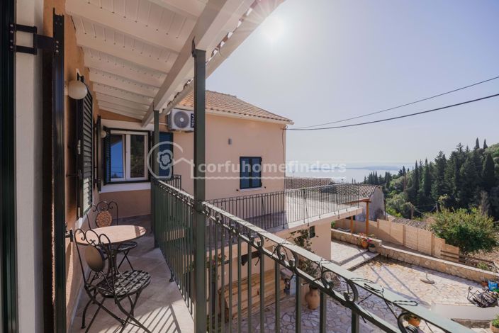 Image No.10-3 Bed House for sale