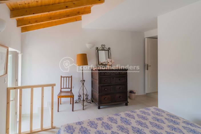 Image No.14-3 Bed House for sale