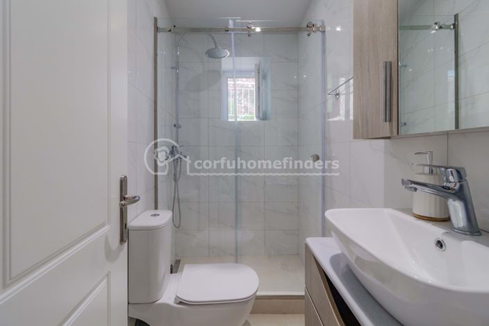 Image No.16-3 Bed House for sale