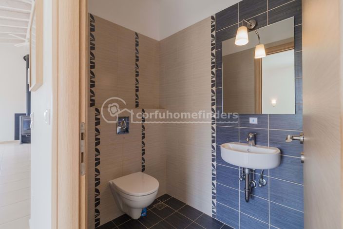 Image No.15-4 Bed House for sale