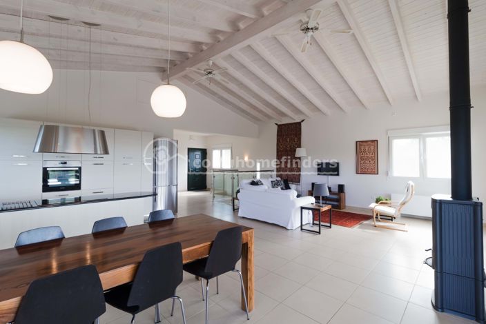 Image No.9-4 Bed House for sale