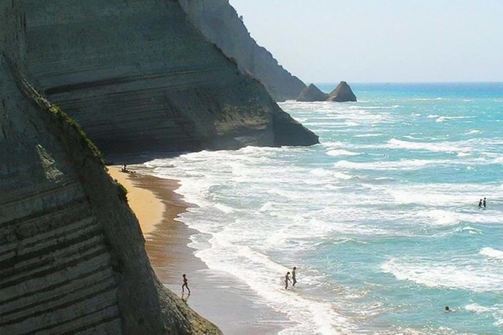 Image No.7-24 Bed Hotel for sale