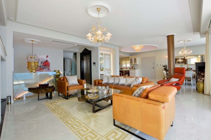 Image No.10-8 Bed House for sale