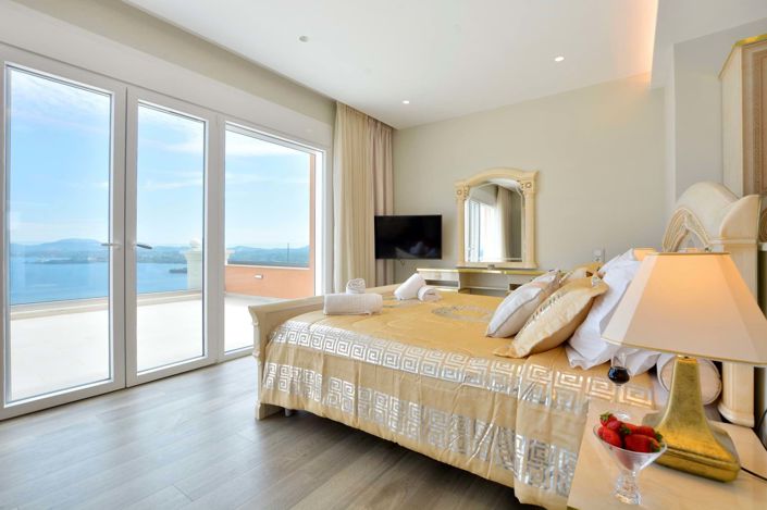 Image No.15-8 Bed House for sale