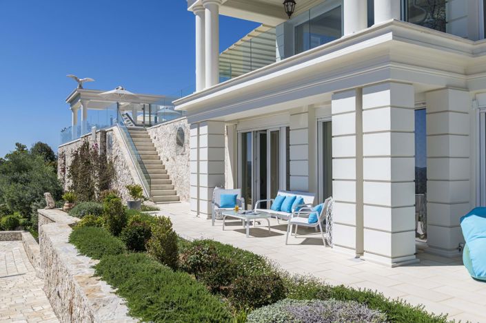 Image No.26-8 Bed House for sale