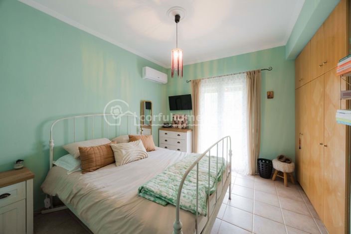 Image No.13-3 Bed House for sale