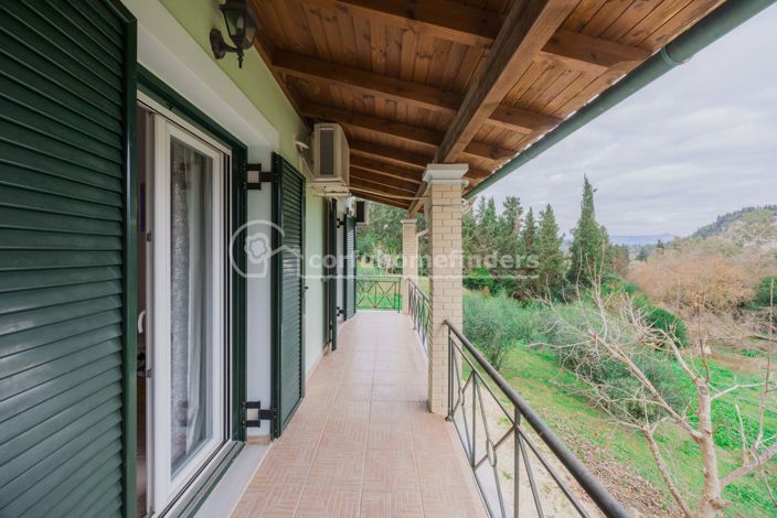 Image No.14-3 Bed House for sale