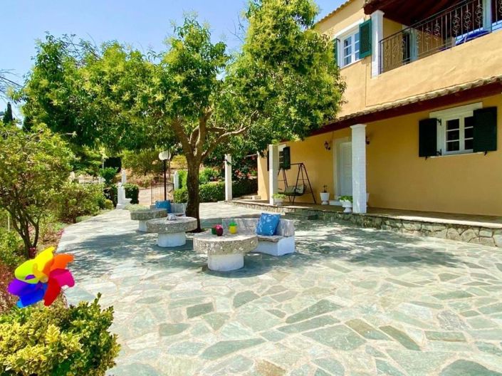 Image No.4-4 Bed House for sale