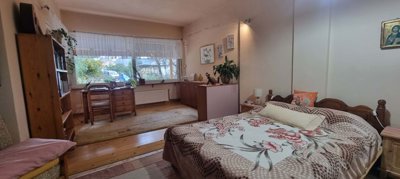 6afea109-9d8b-49e2-9b8c-a26f118bd061