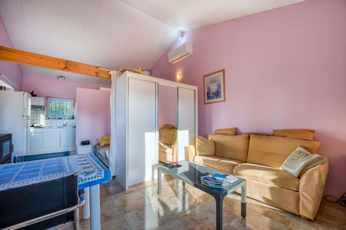 Image No.19-3 Bed House for sale