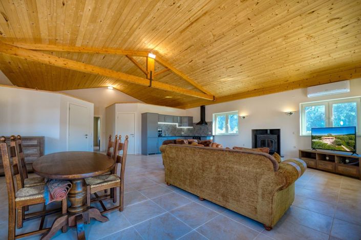 Image No.6-3 Bed House for sale