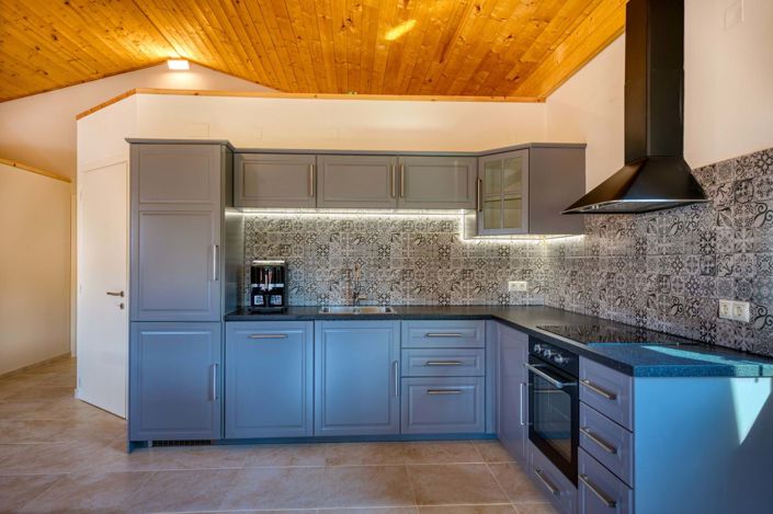 Image No.9-3 Bed House for sale