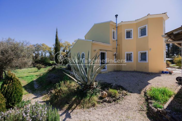 Image No.6-3 Bed House for sale