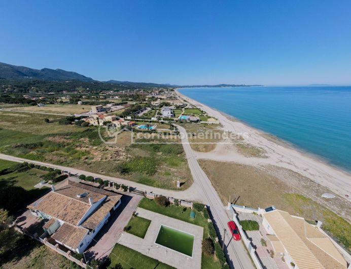 Image No.4-4 Bed Land for sale