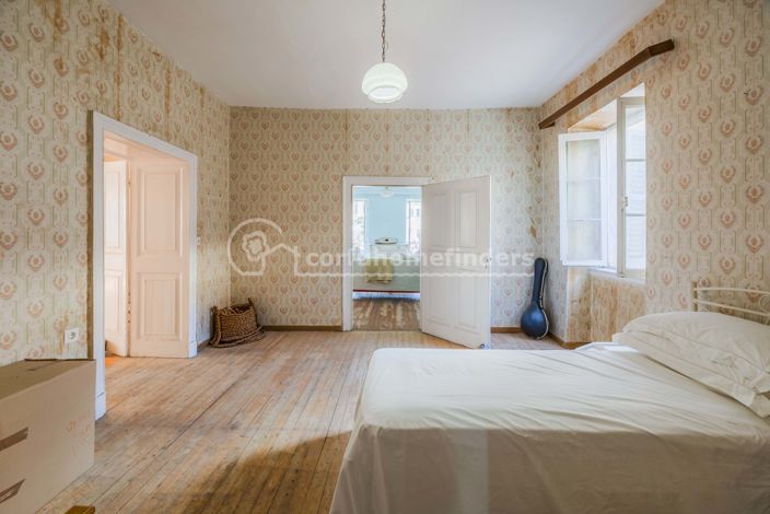 Image No.11-3 Bed Apartment for sale