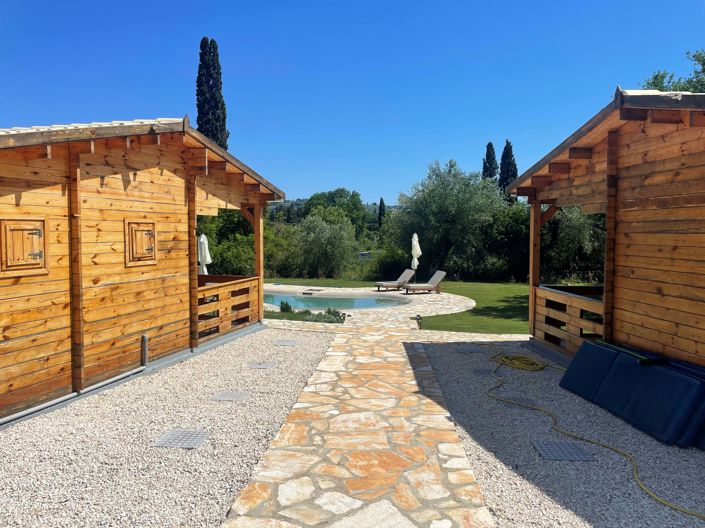 Image No.13-2 Bed House for sale