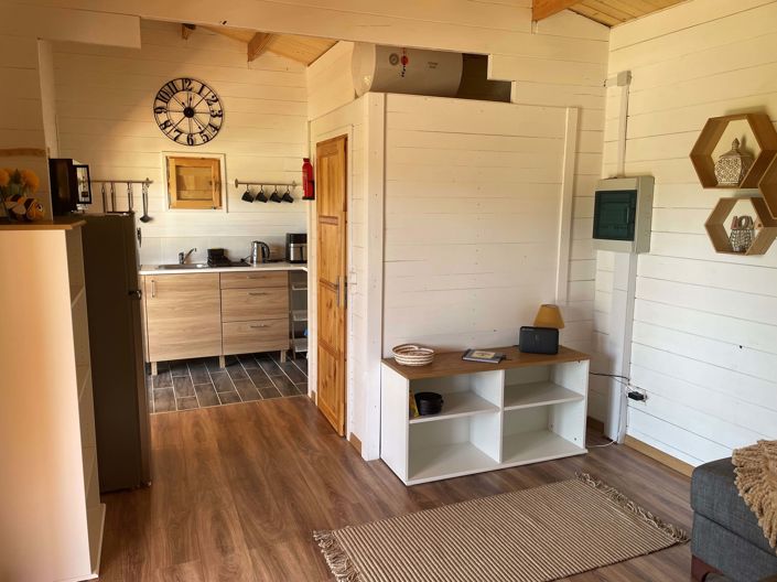 Image No.4-2 Bed House for sale