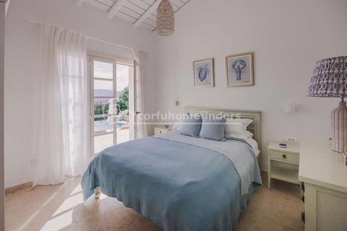 Image No.19-4 Bed House for sale