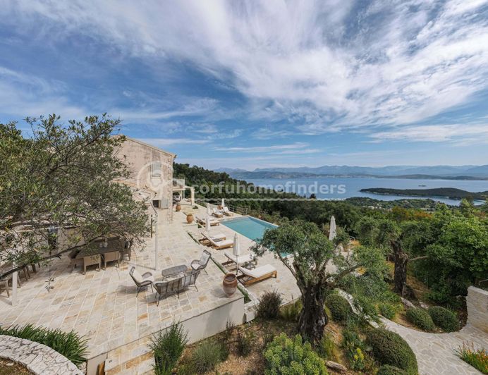 Image No.2-4 Bed House for sale