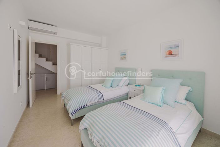 Image No.21-4 Bed House for sale