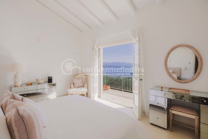 Image No.24-4 Bed House for sale