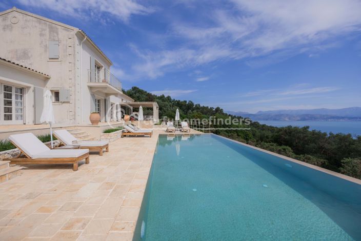 Image No.6-4 Bed House for sale