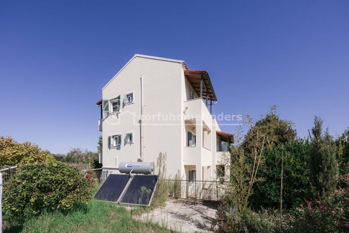 Image No.25-5 Bed House for sale